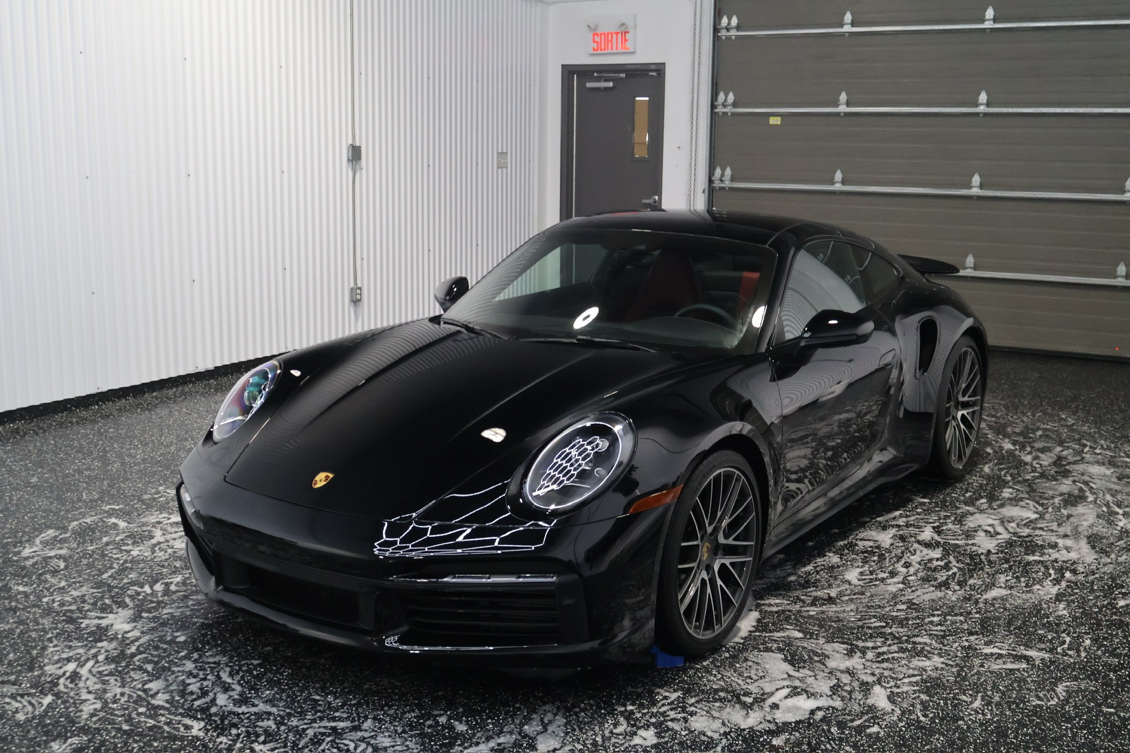 Revêtement céramique — réalisation Leclat Auto Salon à Gatineau